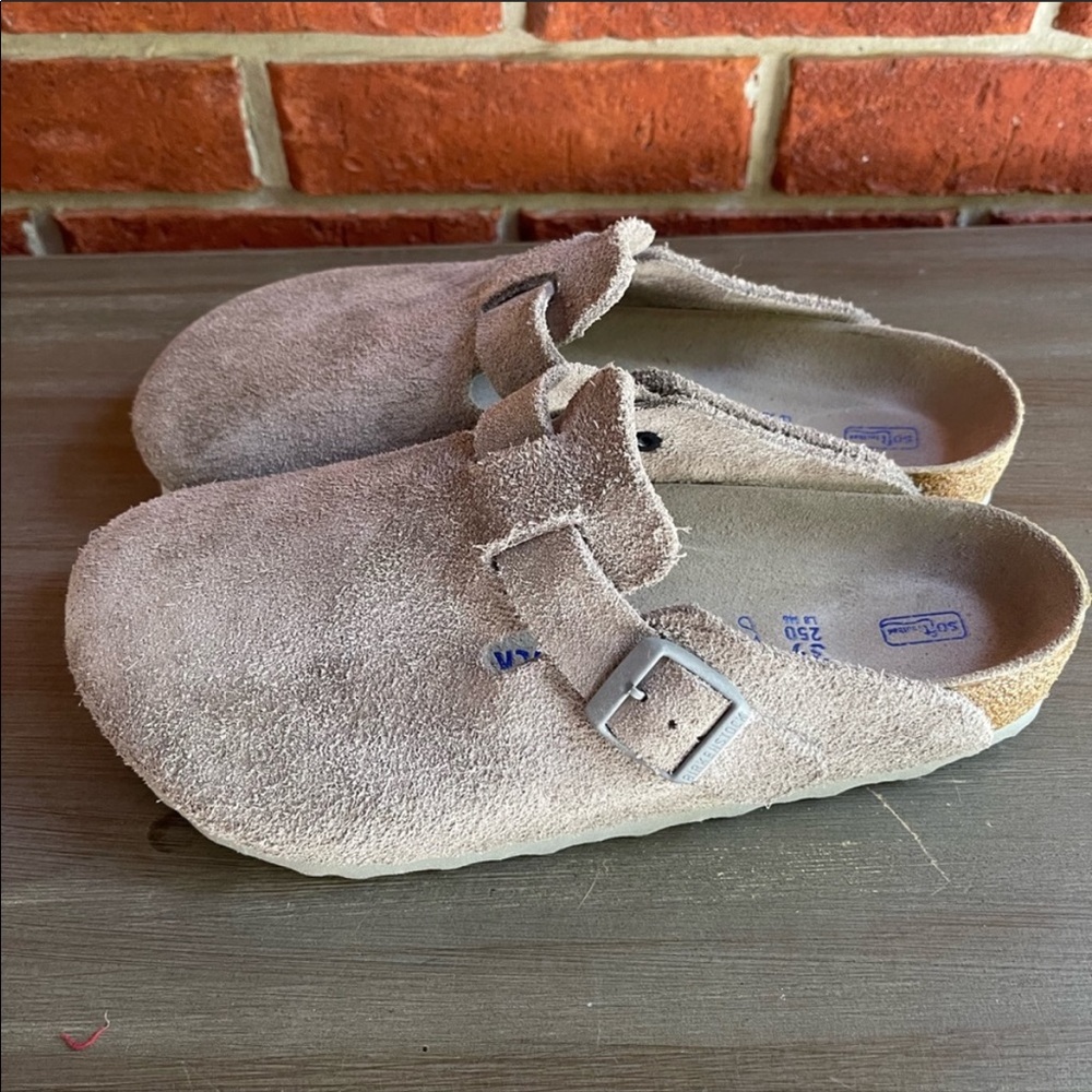 Birkenstock Boston Taupe Suede Clog 39